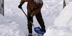 Shoveling snow with a shovel sound 